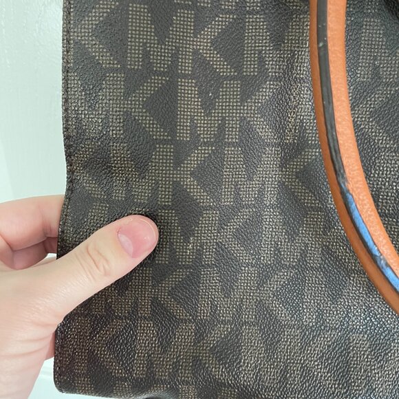 Michael Kors Hamilton Large East West Monogram Shoulder Tote - Picture 4 of 14